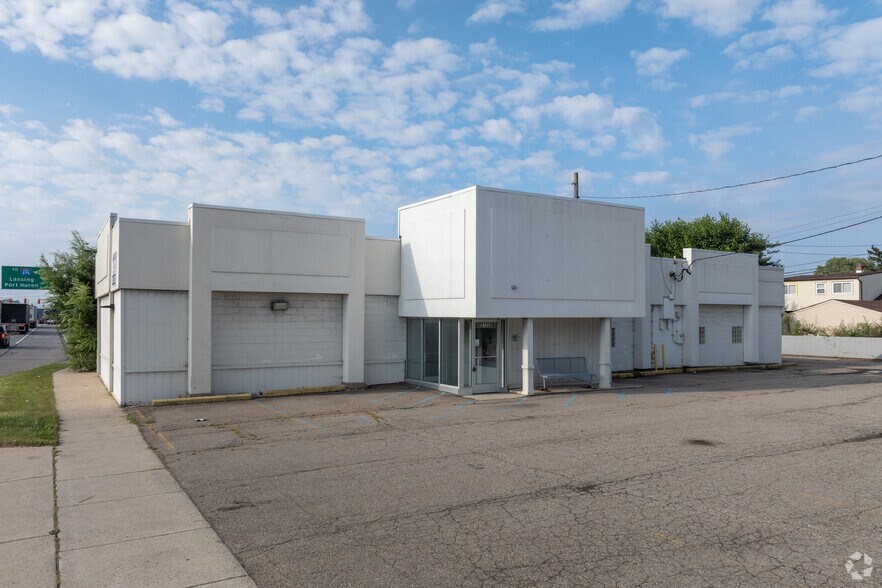 Primary Photo Of 27253 Van Dyke Ave, Warren Medical For Sale