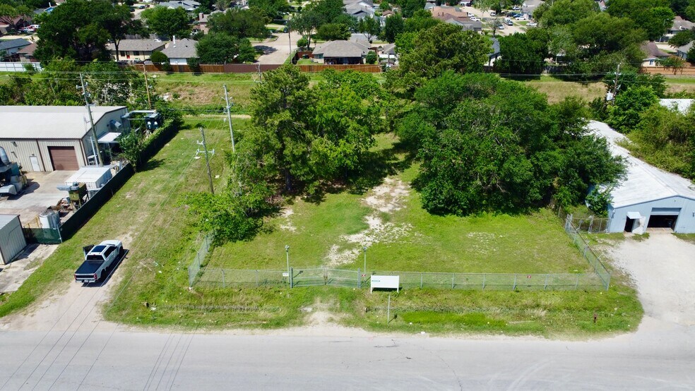 More Photos Of 4707 Steffani Lane, Houston Land For Sale