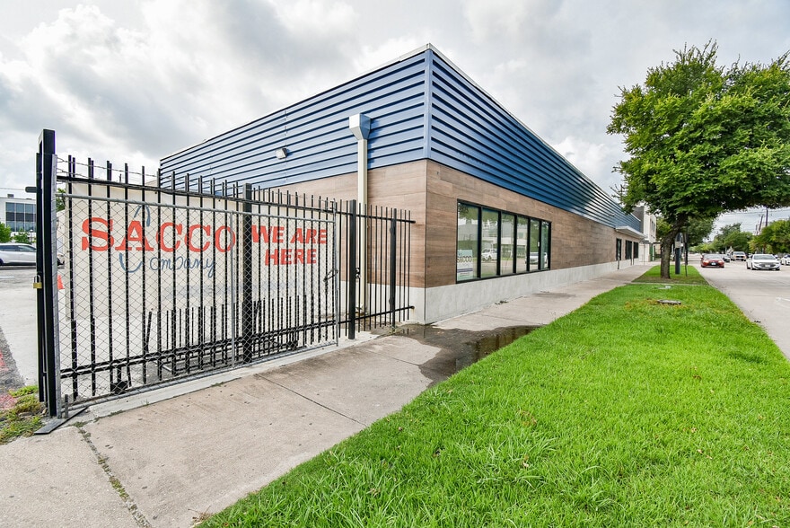 More Photos Of 2323 San Jacinto St, Houston Freestanding For Lease