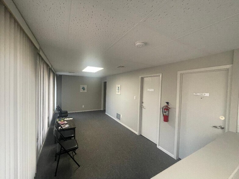 More Photos Of 1615 Ridgewood Ave, Holly Hill Loft Creative Space For Sale