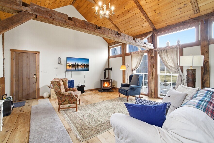 More Photos Of 235 Windsor Rd, Hillsborough Hospitality For Sale