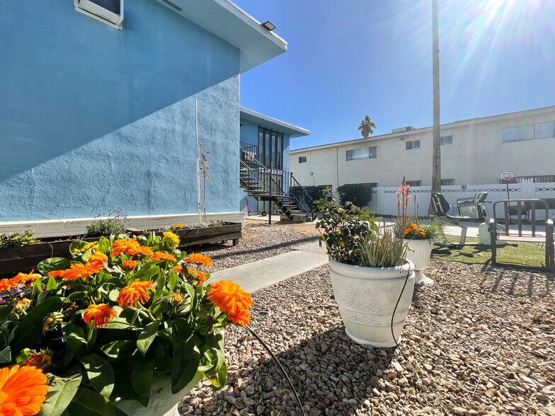 More Photos Of 2635-2655 Sherwood St, Las Vegas Apartments For Sale