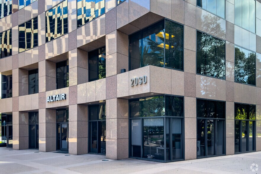 More Photos Of 2040 Main St, Irvine Unknown For Lease