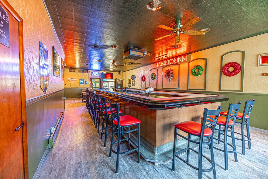 More Photos Of 614 Hancock Ave, Vandergrift General Retail For Sale