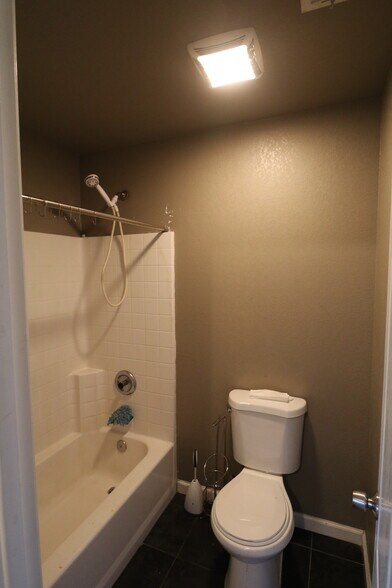 More Photos Of 5125 Kaiser Rd, Stockton Apartments For Sale