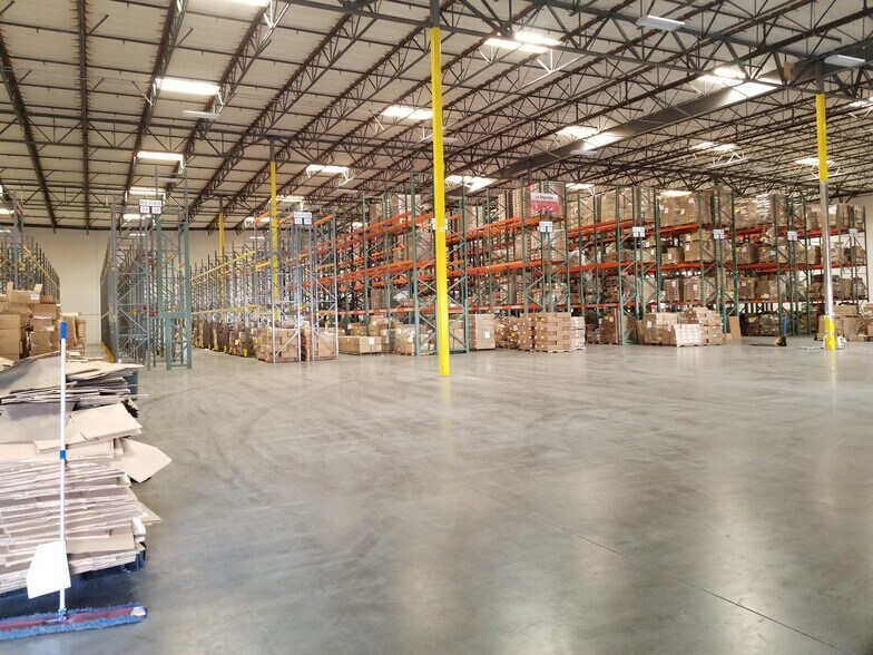 More Photos Of 13500 Marlay Ave, Fontana Warehouse For Lease