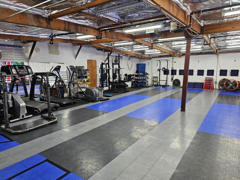 More Photos Of 3518 Lake Center Dr, Santa Ana Warehouse For Lease