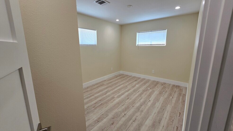 More Photos Of , Houston Multifamily For Sale