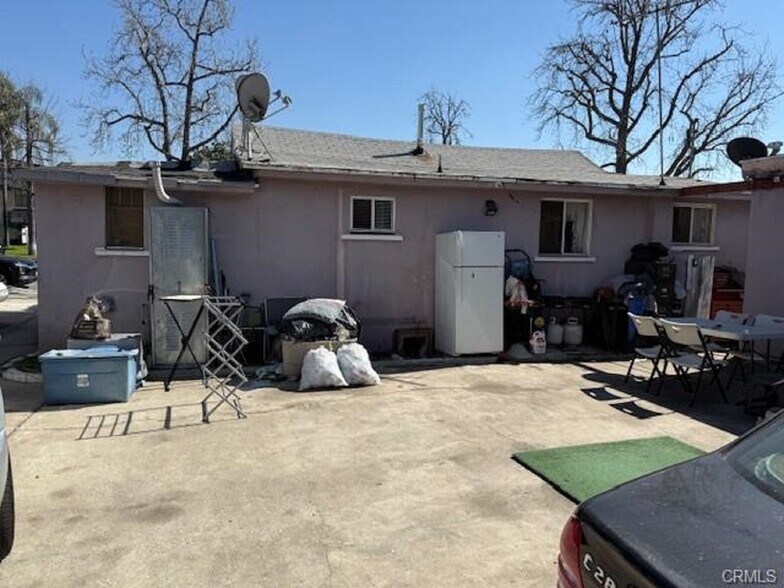 More Photos Of 423 S Chevy Chase Dr, Glendale Apartments For Sale