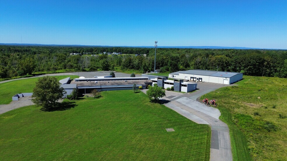 More Photos Of 1315 Route 146, Rexford Unknown For Lease