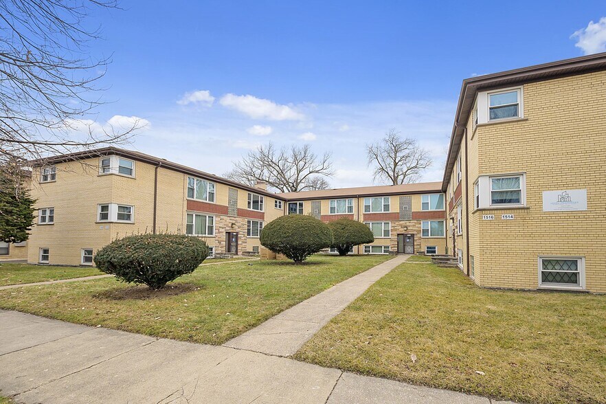 More Photos Of , Chicago Multifamily For Sale