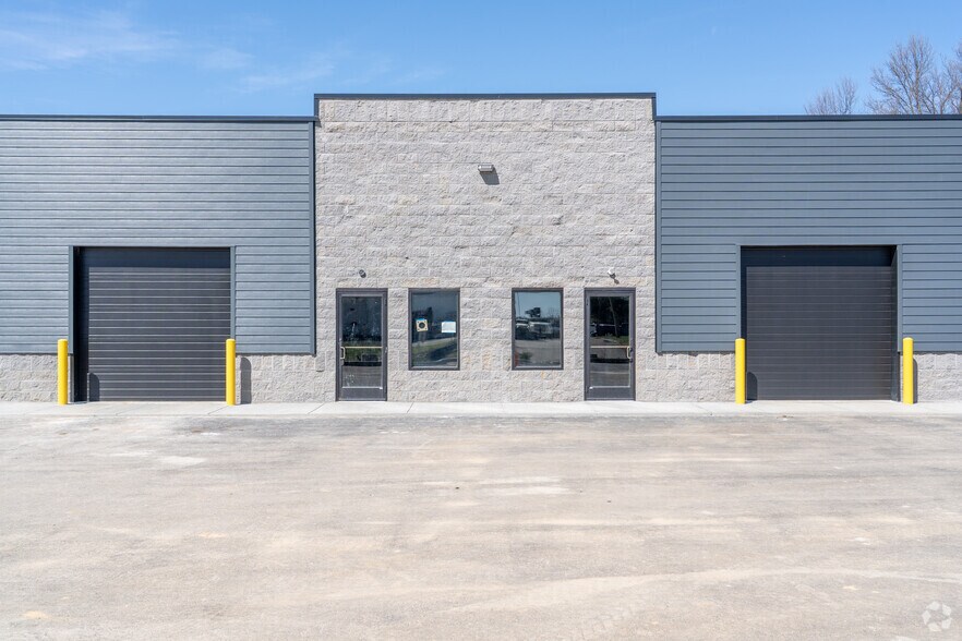 More Photos Of 3630 Ohara Rd, Erlanger Flex For Sale