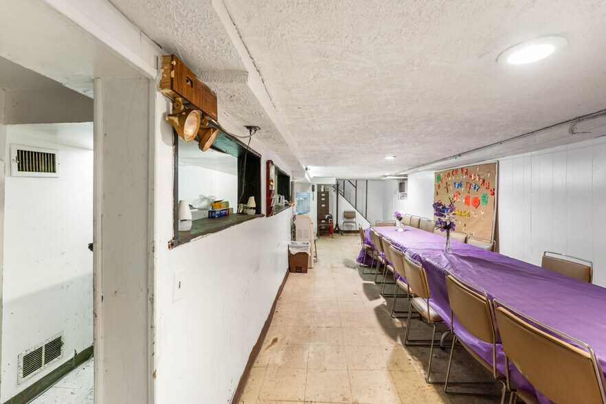 More Photos Of 900 E Baltimore Ave, Linden Specialty For Sale