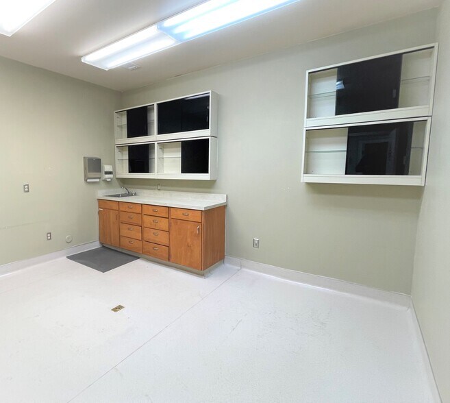 More Photos Of 990 Pacific St, San Luis Obispo Medical For Lease
