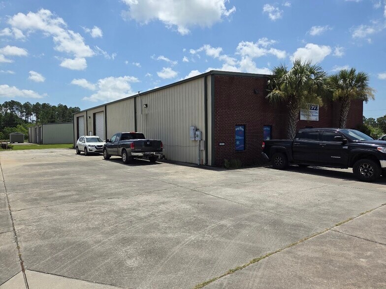 More Photos Of 9112 Hard Dr, Foley Warehouse For Sale