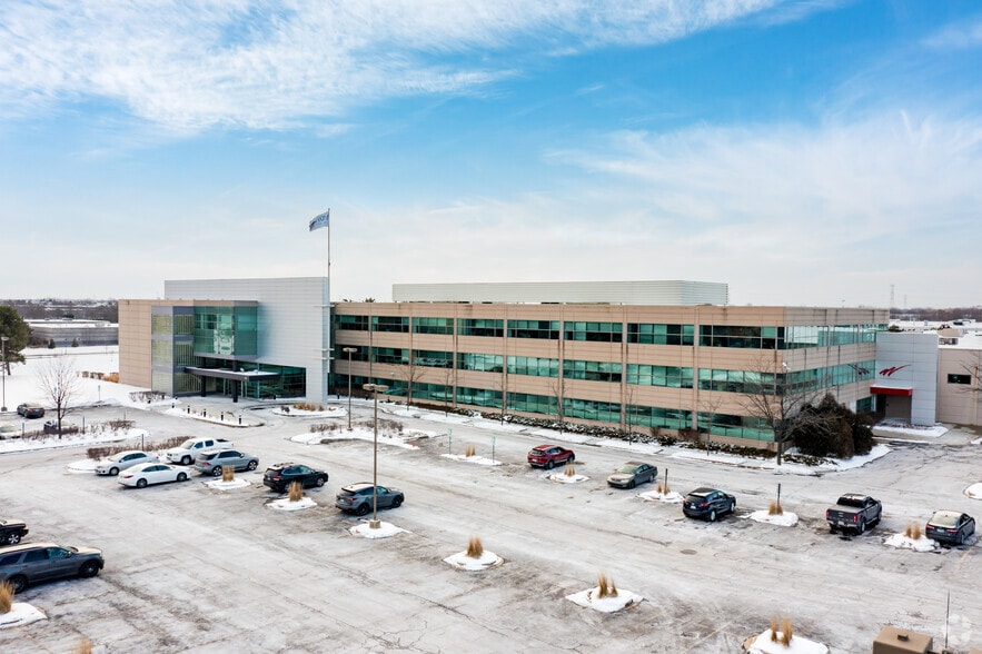 Primary Photo Of 750 N Commons Dr, Aurora Flex For Sale