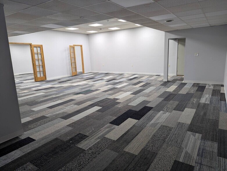 More Photos Of 299 Main St, Hornell Showroom For Lease