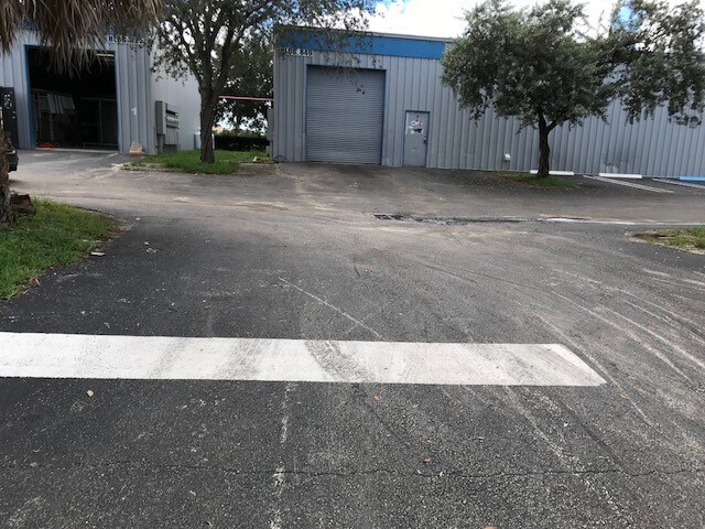 More Photos Of 825 15th St, Lake Park Warehouse For Lease