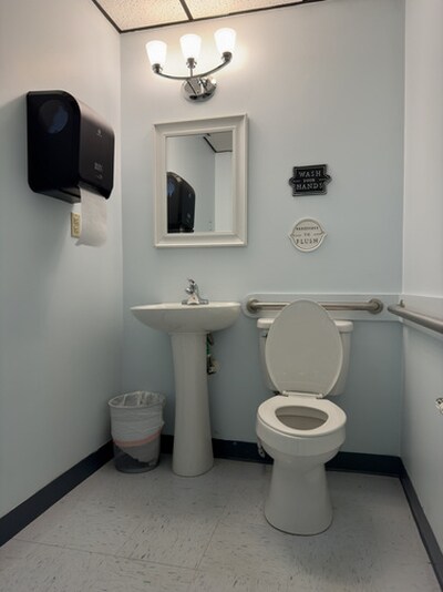 More Photos Of 1661 Walkup Ave, Monroe Office For Lease