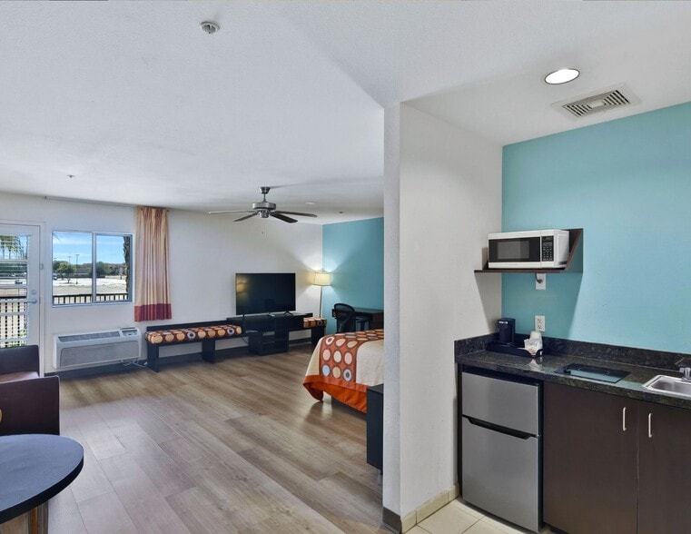 More Photos Of 81753 111 Hwy, Indio Hotel For Sale