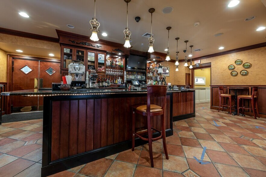 More Photos Of 376 River Rd, Shelton Restaurant For Sale
