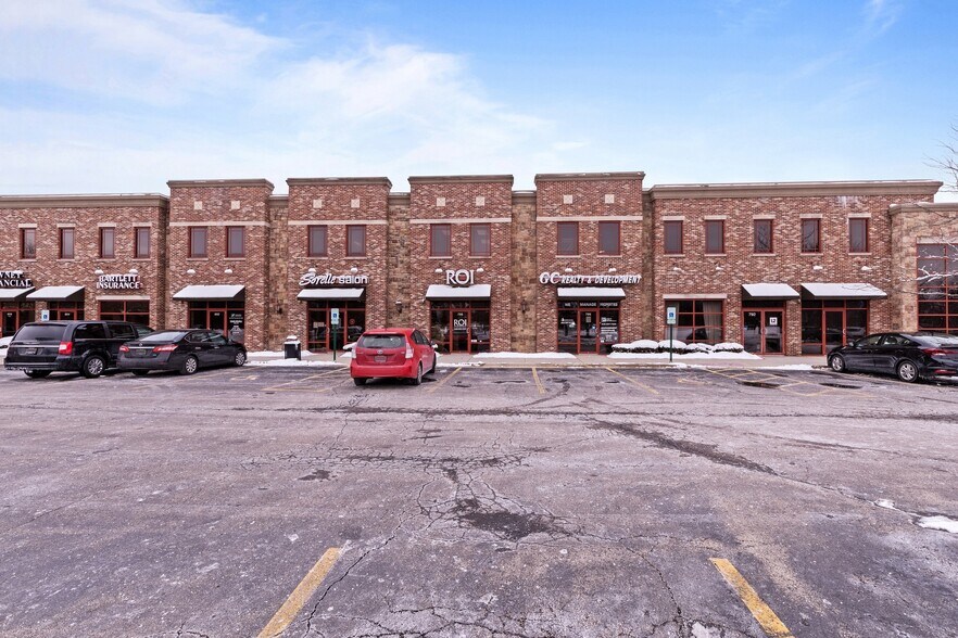 More Photos Of 792-806 W Bartlett Rd, Bartlett Loft Creative Space For Sale