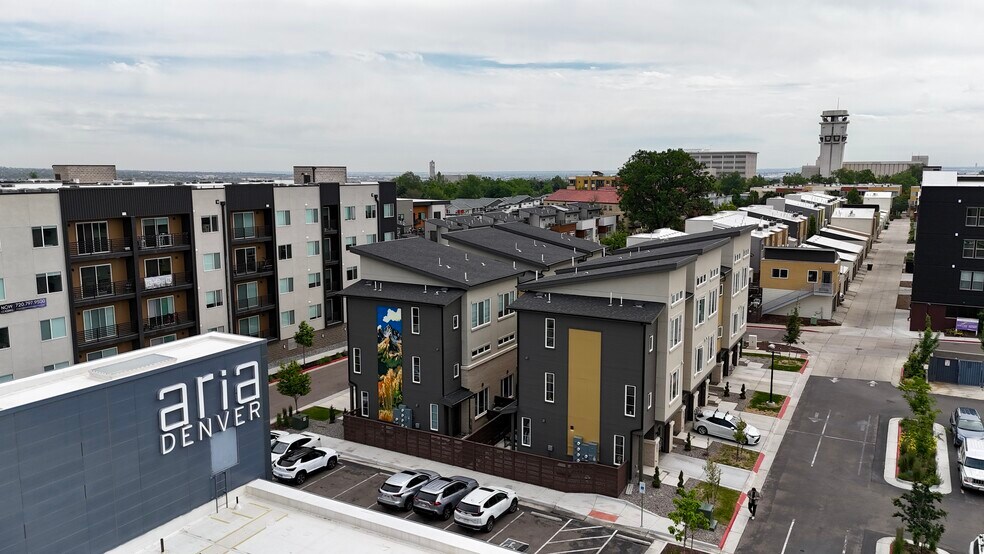 More Photos Of 2900 W Parkside Pl, Denver Apartments For Sale