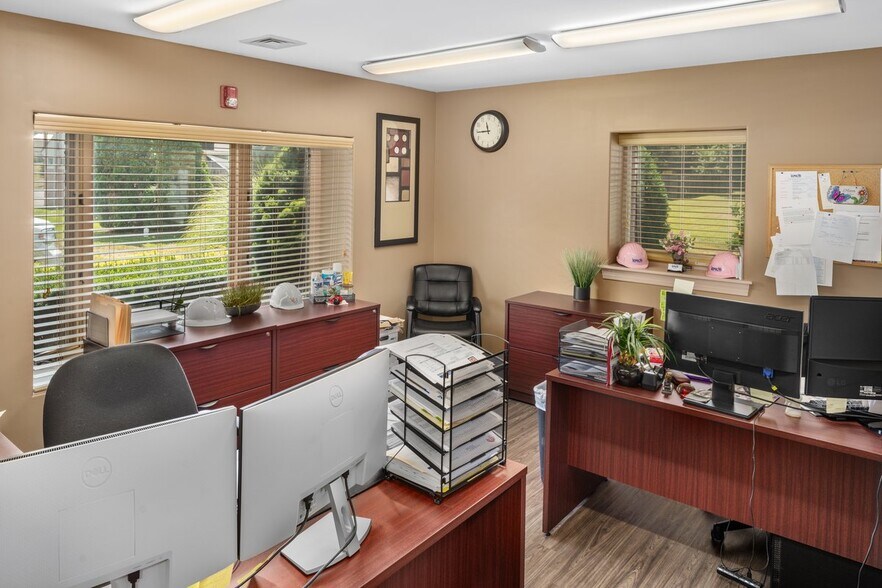 More Photos Of 1994, Jamison Freestanding For Sale