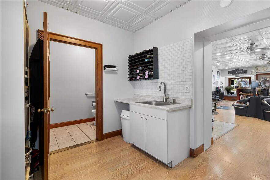 More Photos Of 39 Hudson St, South Glens Falls Storefront Retail Residential For Sale