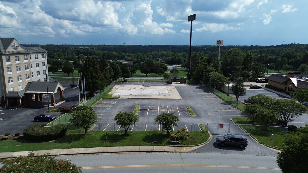 More Photos Of 112 Interstate Blvd, Anderson Land For Sale