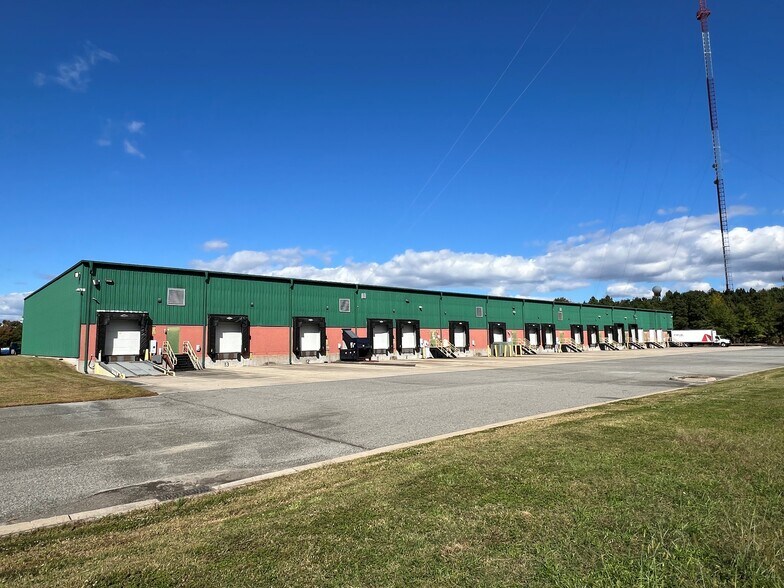 More Photos Of 1965 Northgate Commerce Pky, Suffolk Warehouse For Lease