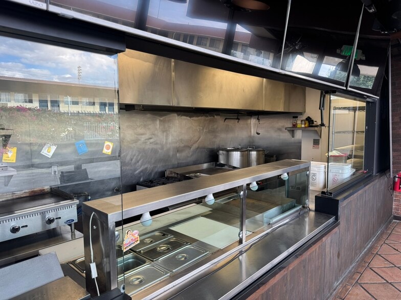 More Photos Of 11241 Beach Blvd, Stanton General Retail For Lease