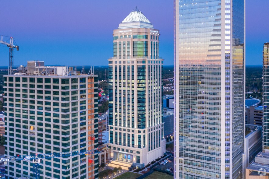 More Photos Of 620 S Tryon St, Charlotte Office For Lease