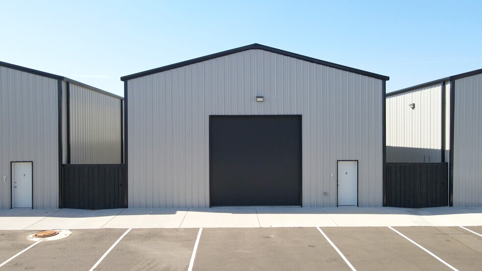 More Photos Of 6601 Lowes Ln, Amarillo Warehouse For Sale