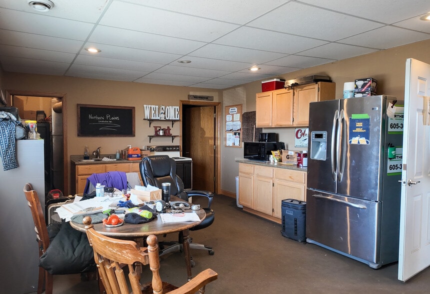More Photos Of 27050 S Kerslake Pl, Tea Warehouse For Sale