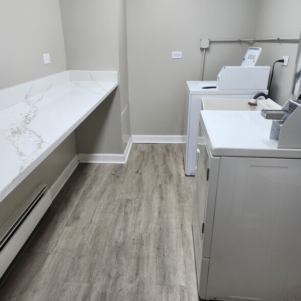 More Photos Of 536 Schroeder Ave, Peotone Apartments For Sale