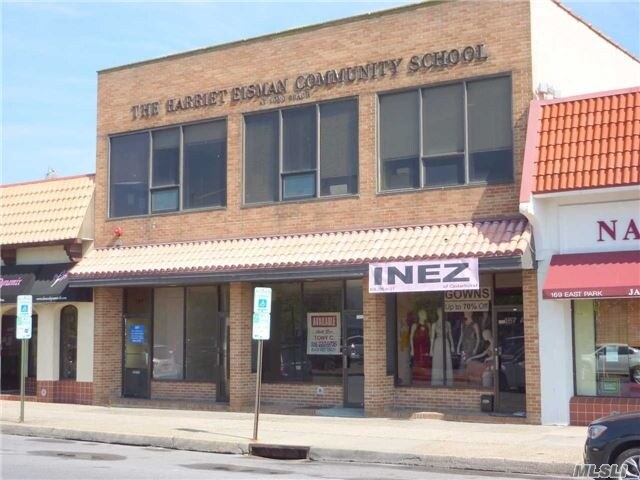 More Photos Of 165-167 E Park Ave, Long Beach Storefront Retail Office For Sale