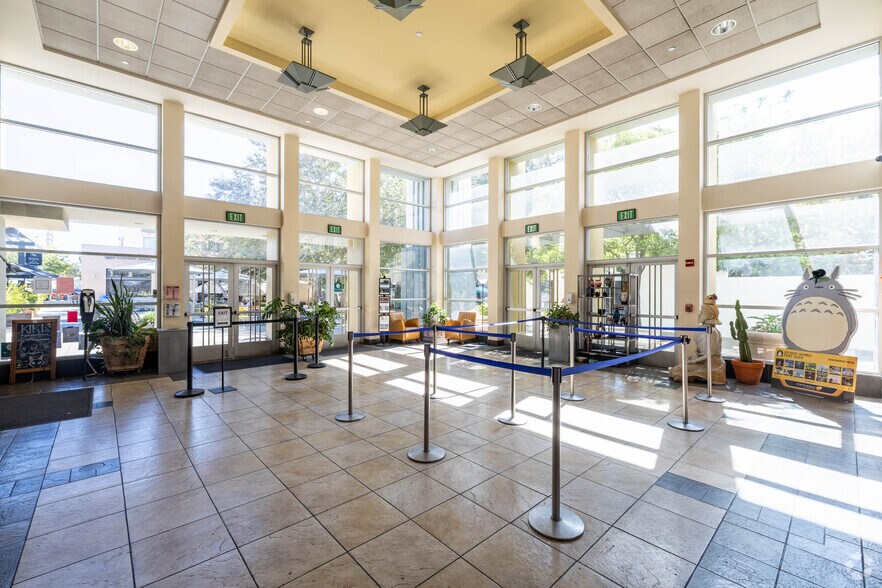 More Photos Of 450 W 2nd St, Claremont Movie Theatre For Sale