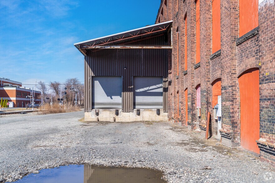 More Photos Of 149 Wason Ave, Springfield Warehouse For Sale