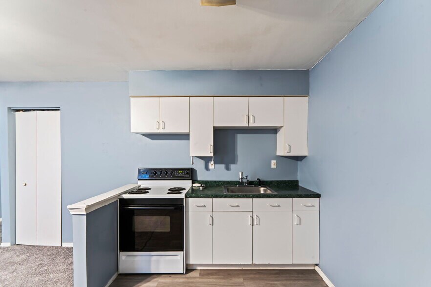 More Photos Of 105 S McDonald St, Mc Donald Office Residential For Sale