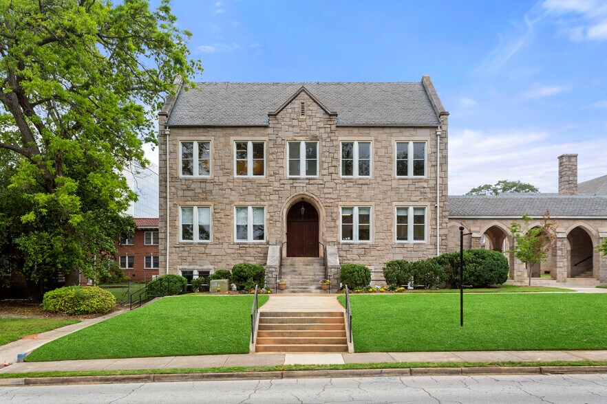 Primary Photo Of 312 Sycamore St, Decatur Office For Sale
