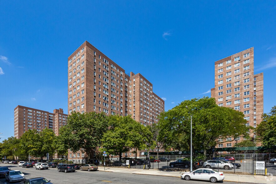 More Photos Of 630 Lenox Ave, New York Apartments For Lease