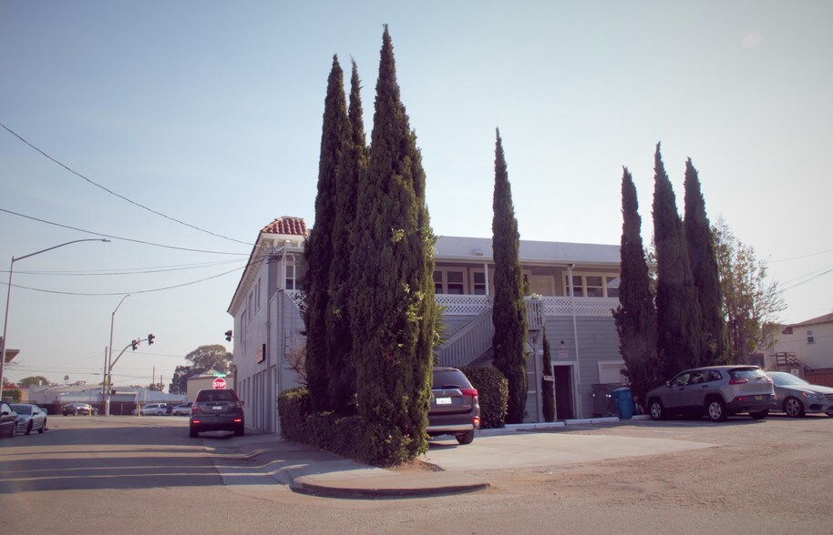 More Photos Of 2200 S El Camino Real, San Mateo Storefront For Lease