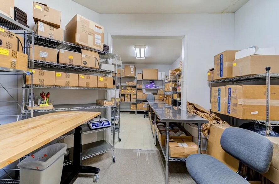 More Photos Of 269 Main St, Beacon Storefront For Sale