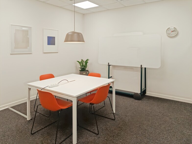 More Photos Of 511 Woodward Ave, Detroit Coworking Space
