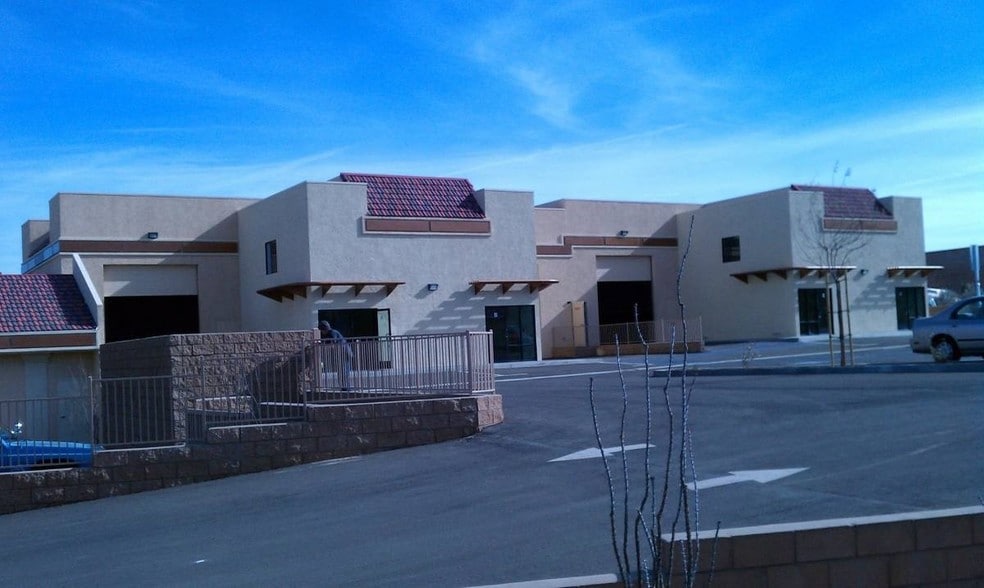 Primary Photo Of 56310 Pima Trl, Yucca Valley Service For Lease