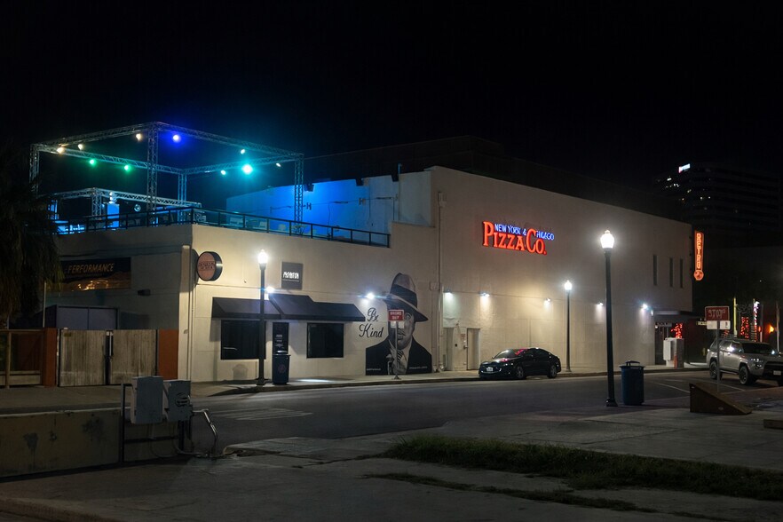 Primary Photo Of 326 N Chaparral St, Corpus Christi Freestanding For Sale