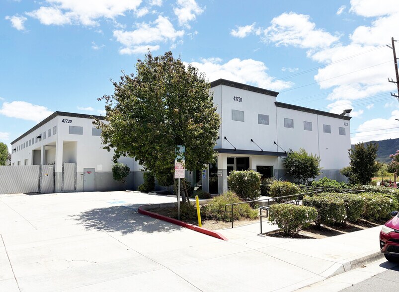 More Photos Of 41720 Corning Pl, Murrieta Manufacturing For Lease