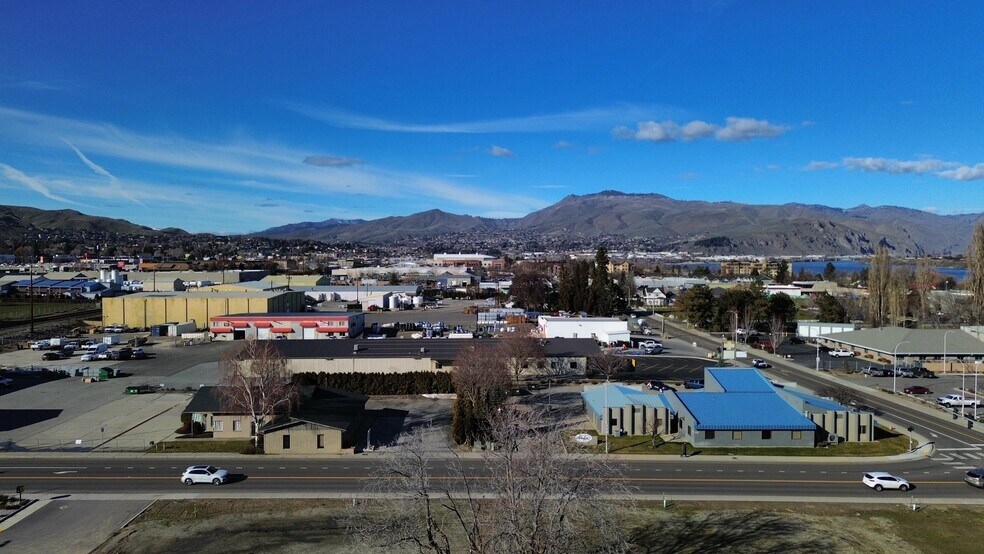 More Photos Of 98 E 9th St, Wenatchee Office Residential For Lease