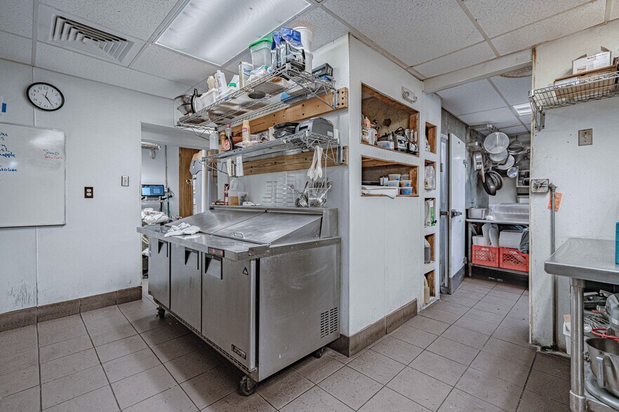 More Photos Of 754 Cherokee st, Fountain Hill Restaurant For Sale